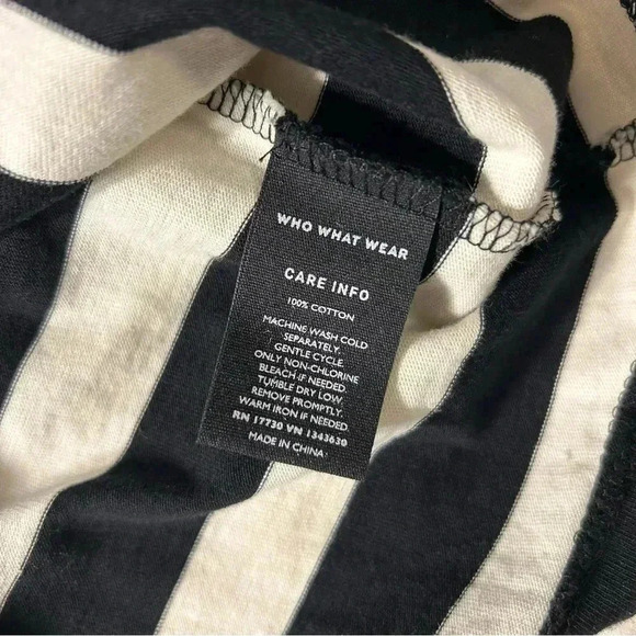 Striped Who What Wear top - Med - Picture 4 of 5